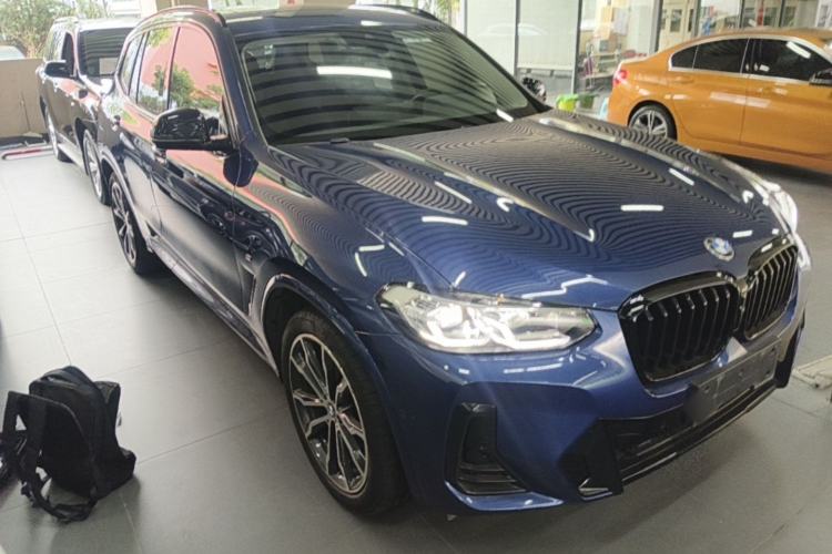 Used BMW X3 2022 Second Facelift xDrive30i Leading Edition M Night Sky Package Front Right 45 Deg