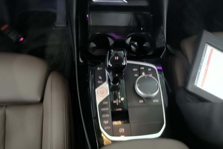 Used BMW X3 2022 Restyled xDrive25i M Sport Package Gear Lever