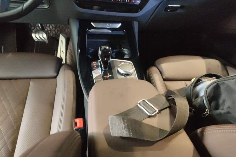 Used BMW X3 2022 Second Facelift xDrive30i Leading Edition M Night Sky Package Gear Lever