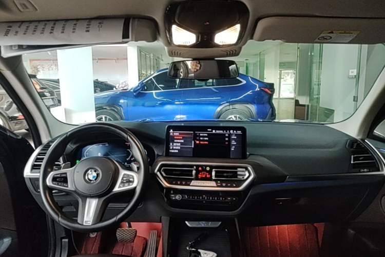 Used BMW X3 2022 Second Facelift xDrive30i Leading Edition M Night Sky Package Headliner