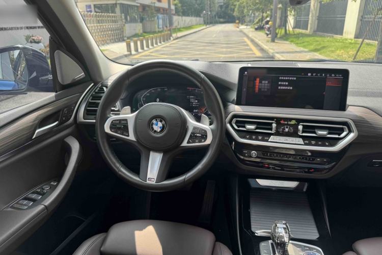 Used BMW X3 2022 xDrive30i Luxury Model M Night Sky Package Interior 3