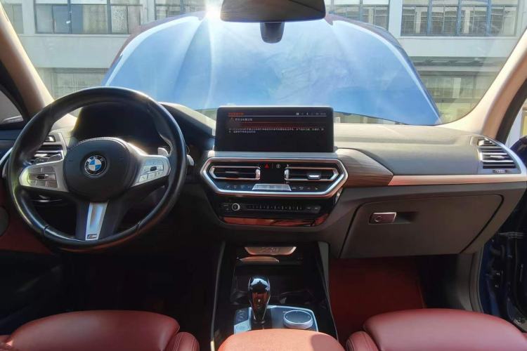Used BMW X3 2022 Second Facelift xDrive30i Leading Edition M Night Sky Package Interior 3
