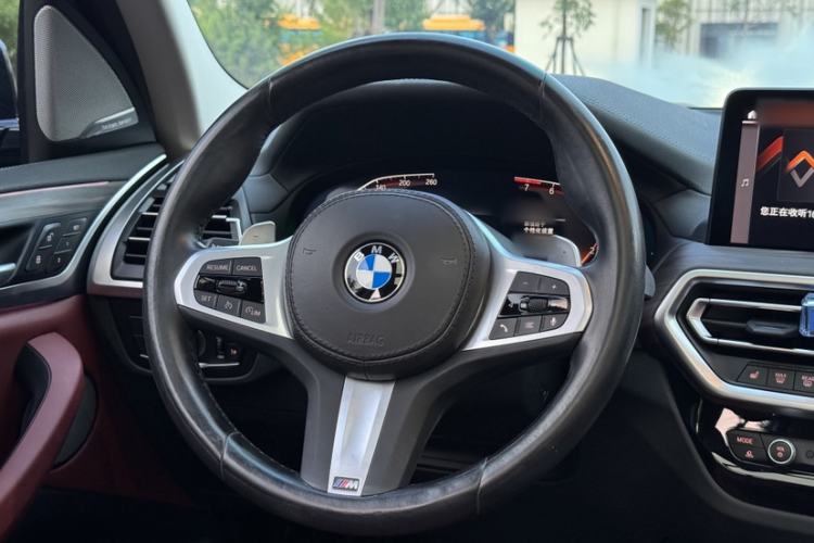 Used BMW X3 2022 Second Facelift xDrive30i Leading Edition M Night Sky Package Interior 4