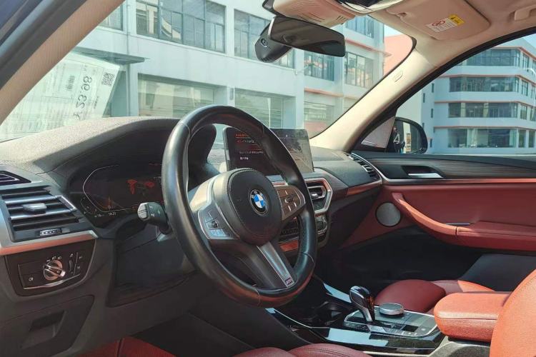Used BMW X3 2022 Second Facelift xDrive30i Leading Edition M Night Sky Package Interior 8