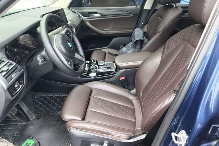 Used BMW X3 2022 xDrive25i M Sport Package Left Front Seat