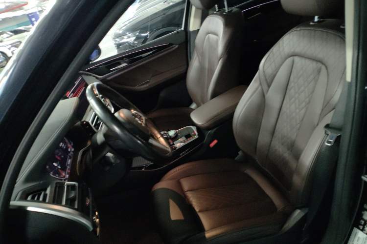 Used BMW X3 2022 xDrive25i M Sport Package Left Front Seat