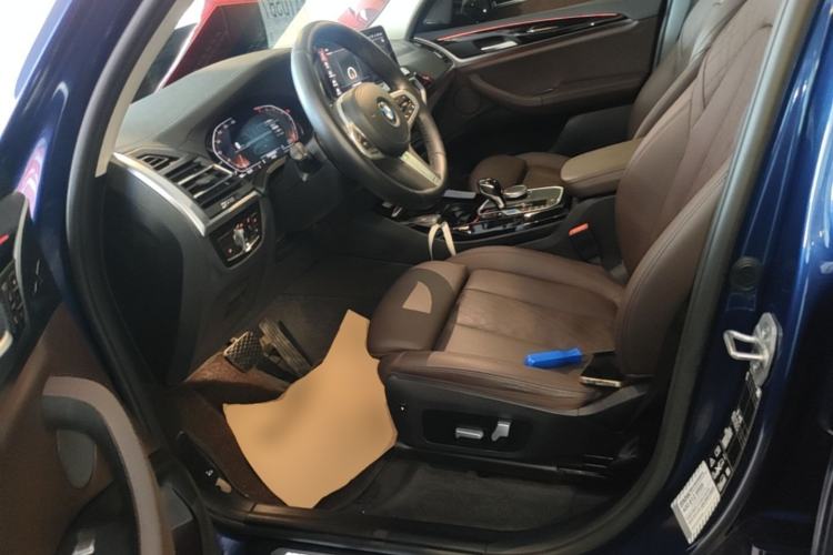 Used BMW X3 2022 xDrive25i M Sport Package Left Front Seat