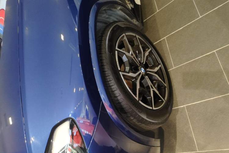 Used BMW X3 2022 xDrive25i M Sport Package Left Front Wheel Hub