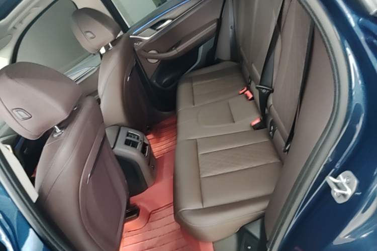 Used BMW X3 2022 Second Facelift xDrive30i Leading Edition M Night Sky Package Left Rear Seat