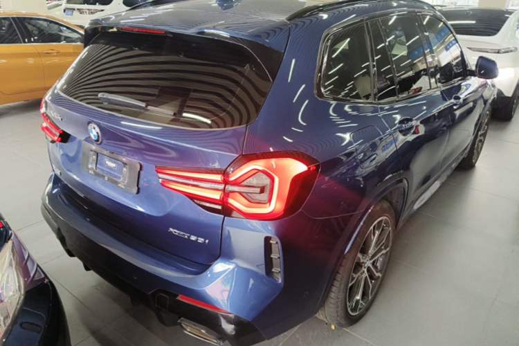 Used BMW X3 2022 Second Facelift xDrive30i Leading Edition M Night Sky Package Rear Right 45 Deg