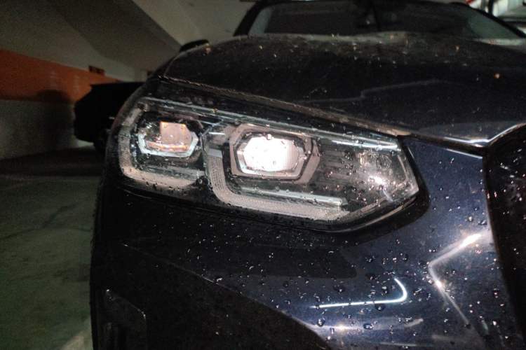 Used BMW X3 2022 Facelift xDrive30i Luxury Edition M Night Edition Package Right Front Headlight