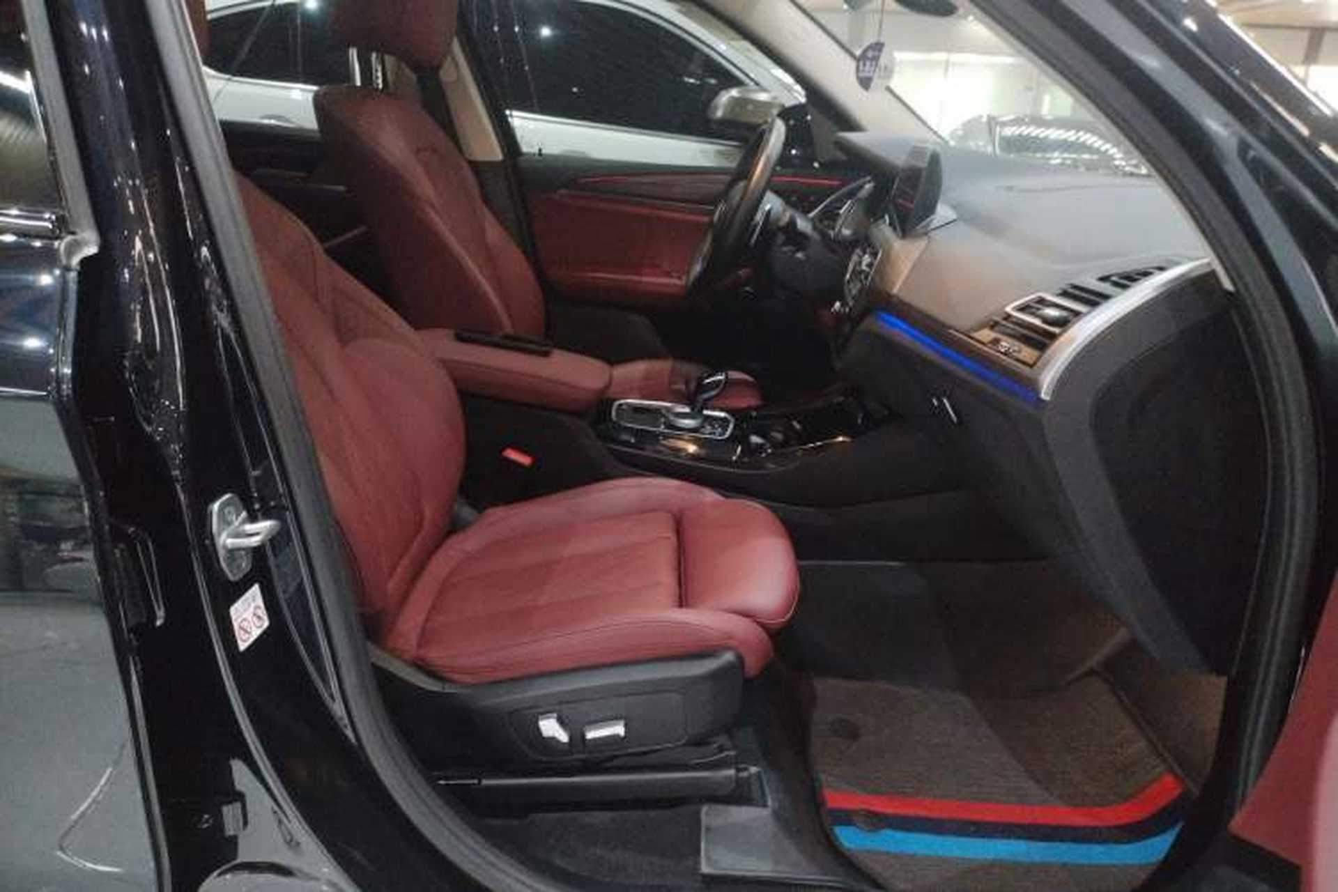 Used BMW X3 2022 Facelift xDrive30i Luxury Edition M Night Edition Package Right Front Seat