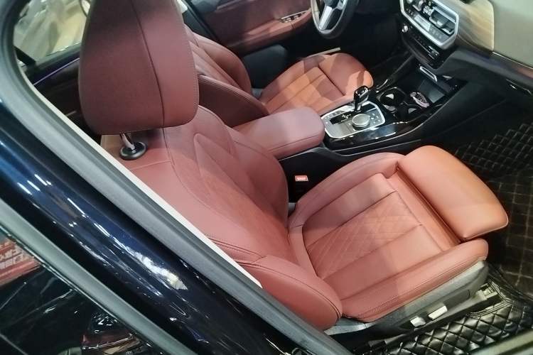 Used BMW X3 2022 xDrive30i Luxury Model M Night Sky Package Right Front Seat