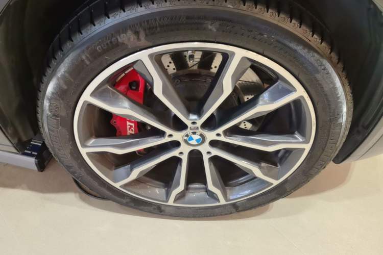 Used BMW X3 2022 xDrive30i Luxury Model M Night Sky Package Right Front Wheel Hub