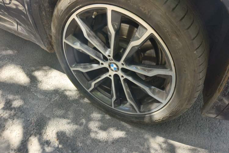 Used BMW X3 2022 xDrive30i Luxury Model M Night Sky Package Right Front Wheel Hub
