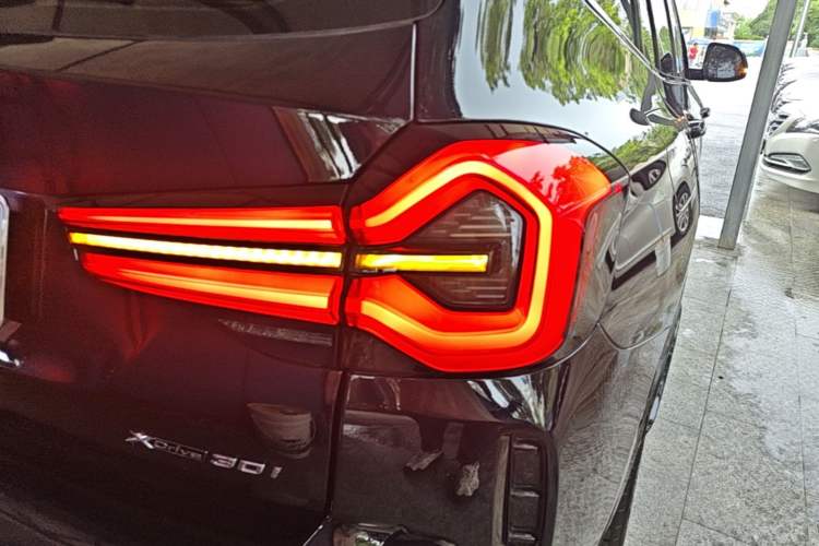Used BMW X3 2022 xDrive30i Luxury Model M Night Sky Package Right Rear Taillight