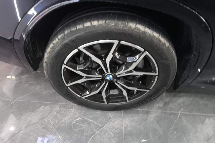 Used BMW X3 2022 Restyled xDrive25i M Sport Package Right Rear Wheel Hub