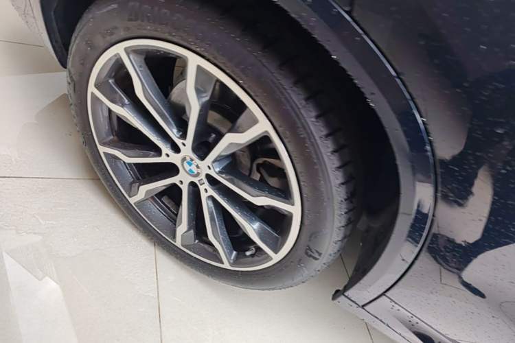Used BMW X3 2022 xDrive30i Luxury Model M Night Sky Package Right Rear Wheel Hub