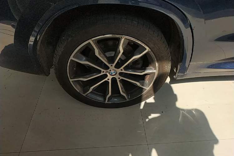 Used BMW X3 2022 xDrive30i Luxury Model M Night Sky Package Right Rear Wheel Hub