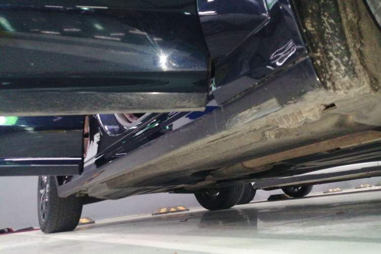Used BMW X3 2022 xDrive25i M Sport Package Right Side Sill