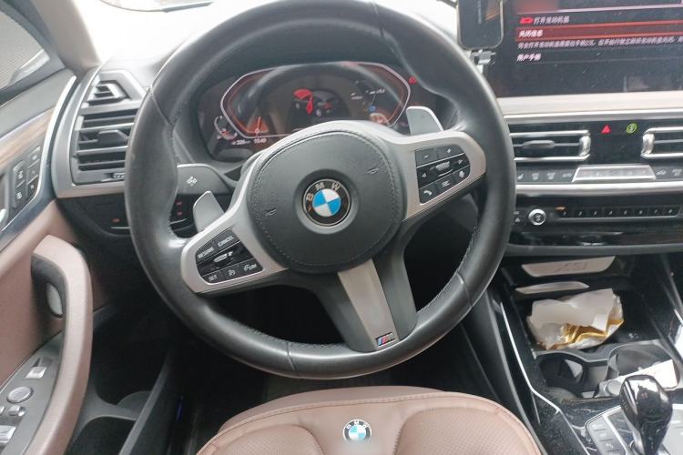 Used BMW X3 2022 Second Facelift xDrive30i Leading Edition M Night Sky Package Steering Wheel