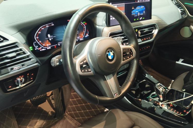 Used BMW X3 2022 xDrive30i Luxury Model M Night Sky Package Steering Wheel