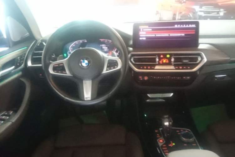 Used BMW X3 2022 xDrive30i Luxury Model M Night Sky Package Steering Wheel