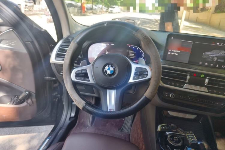 Used BMW X3 2022 xDrive30i Luxury Model M Night Sky Package Steering Wheel