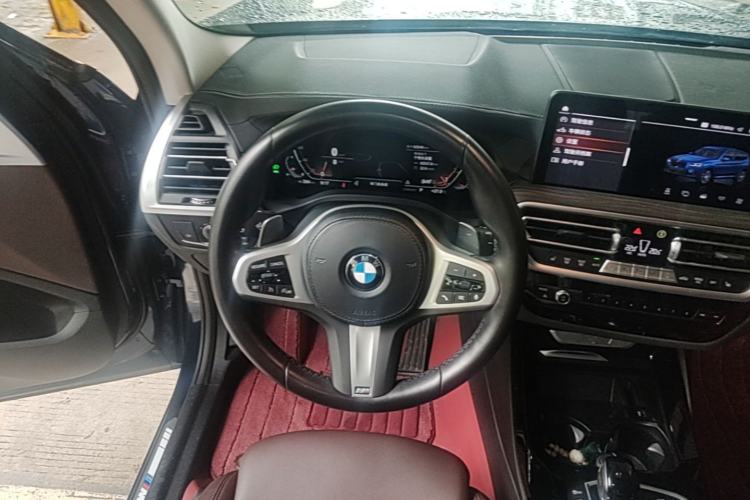Used BMW X3 2022 xDrive30i Luxury Model M Night Sky Package Steering Wheel