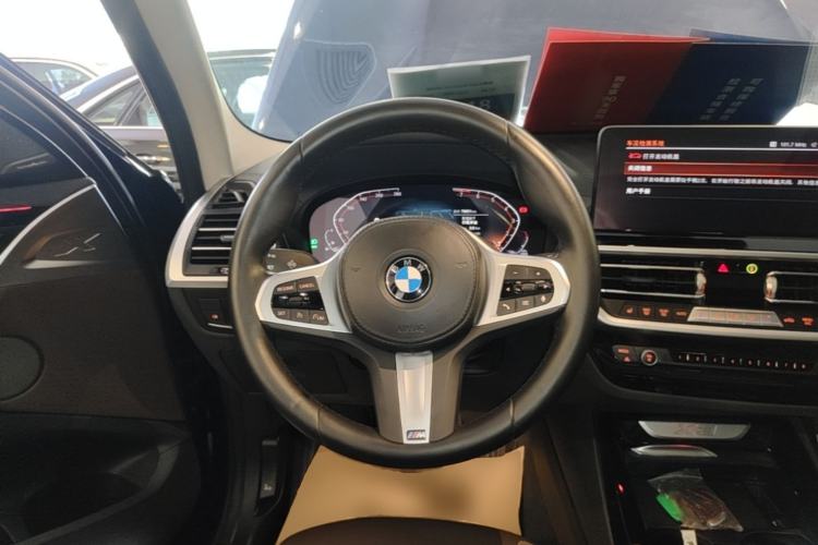 Used BMW X3 2022 xDrive25i M Sport Package Steering Wheel