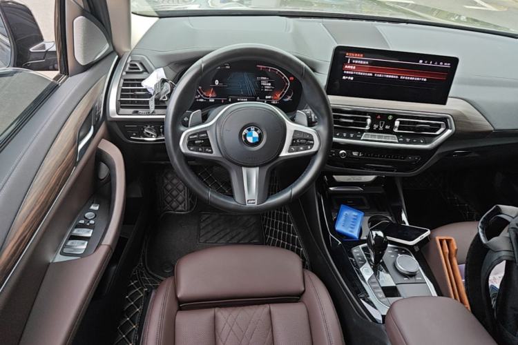 Used BMW X3 2022 Restyled xDrive30i Luxury Edition M Night Sky Package Steering Wheel