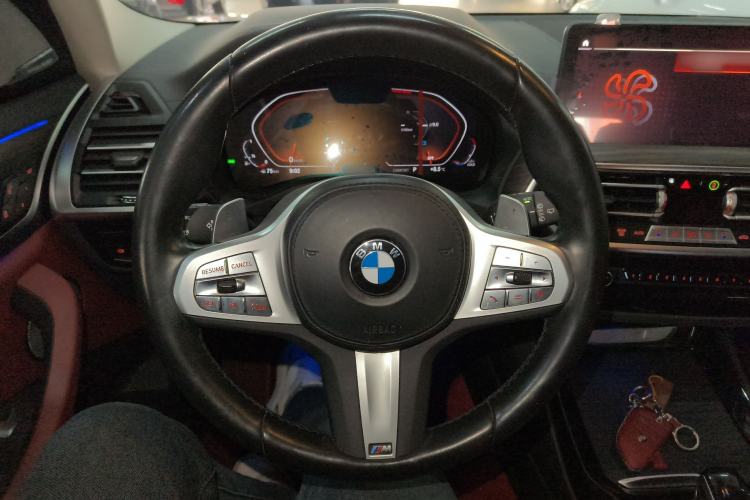 Used BMW X3 2022 Second Facelift xDrive30i Leading Edition M Night Sky Package Steering Wheel
