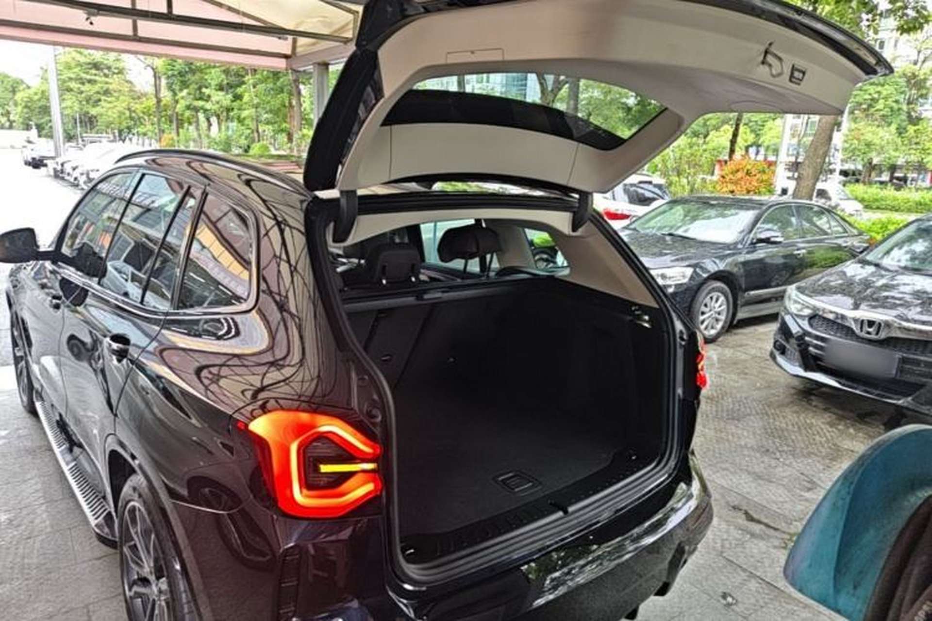 Used BMW X3 2022 xDrive30i Luxury Model M Night Sky Package Trunk