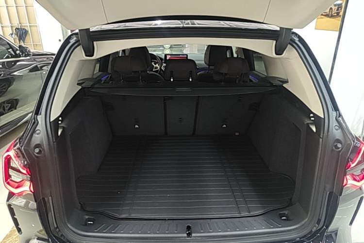 Used BMW X3 2022 xDrive30i Luxury Model M Night Sky Package Trunk