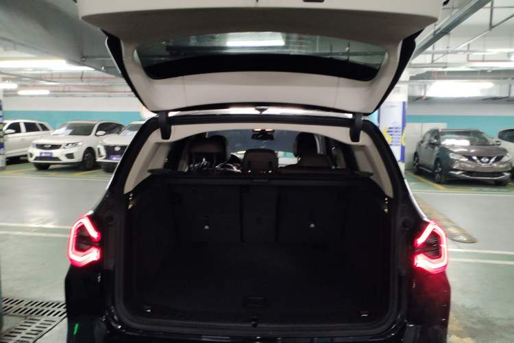 Used BMW X3 2022 xDrive25i M Sport Package Trunk