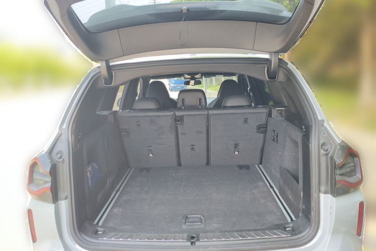 Used BMW X3 2022 M40i Trunk