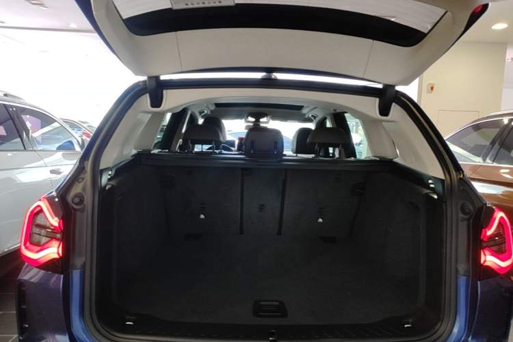Used BMW X3 2022 xDrive25i M Sport Package Trunk