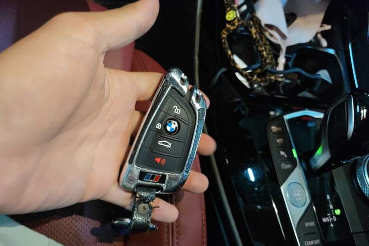 Used BMW X3 2022 xDrive30i Luxury Model M Night Sky Package Vehicle Key