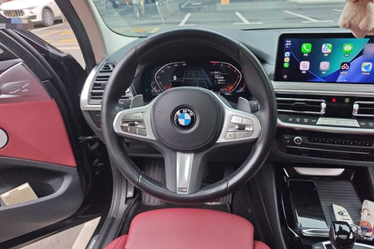 Used BMW X3 2022 Second Facelift xDrive30i Leading Edition M Night Sky Package Steering Wheel