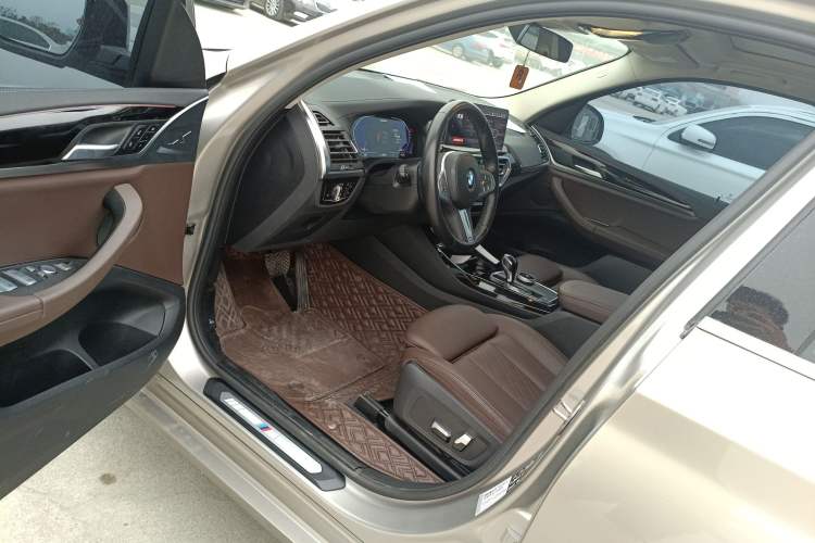 Used BMW X3 2022 Restyled xDrive25i M Sport Package Interior 3