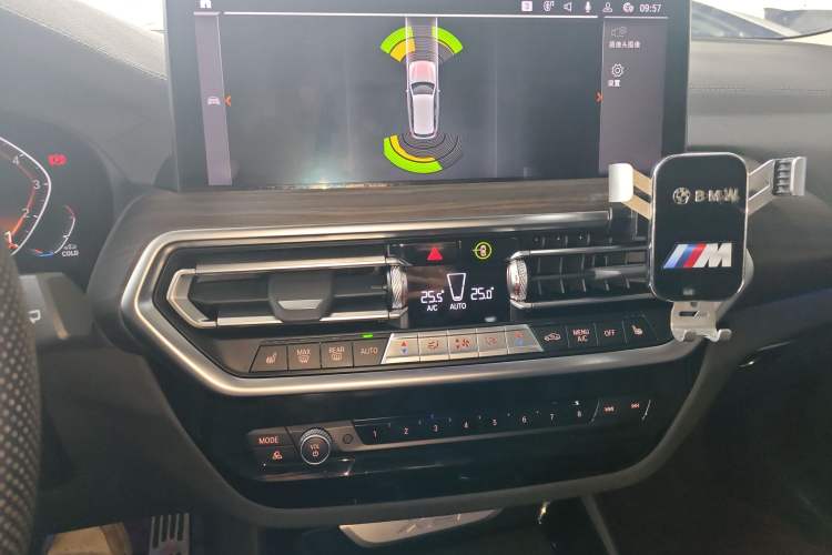 Used BMW X3 2022 Restyled xDrive30i Luxury Edition M Night Sky Package Audio And AC Panel