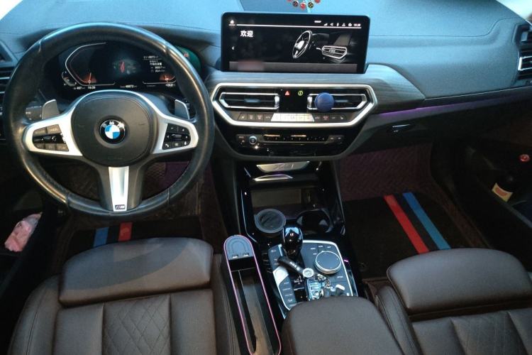 Used BMW X3 2022 Facelift xDrive30i Luxury Edition M Night Edition Package Center Console