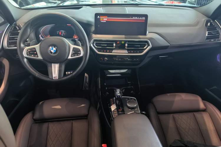 Used BMW X3 2022 xDrive30i Luxury Edition M Night Sky Package Center Console