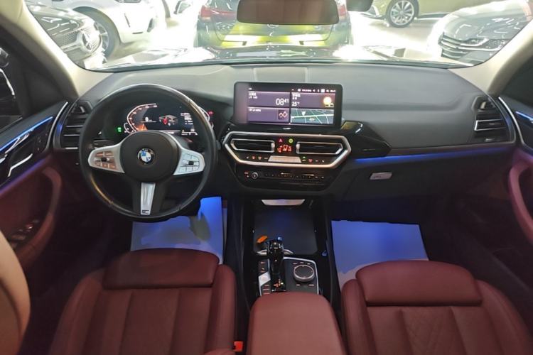 Used BMW X3 2022 Restyled xDrive25i M Sport Package Center Console