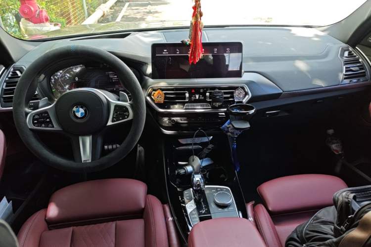Used BMW X3 2022 Restyled xDrive30i Luxury Edition M Night Sky Package Center Console