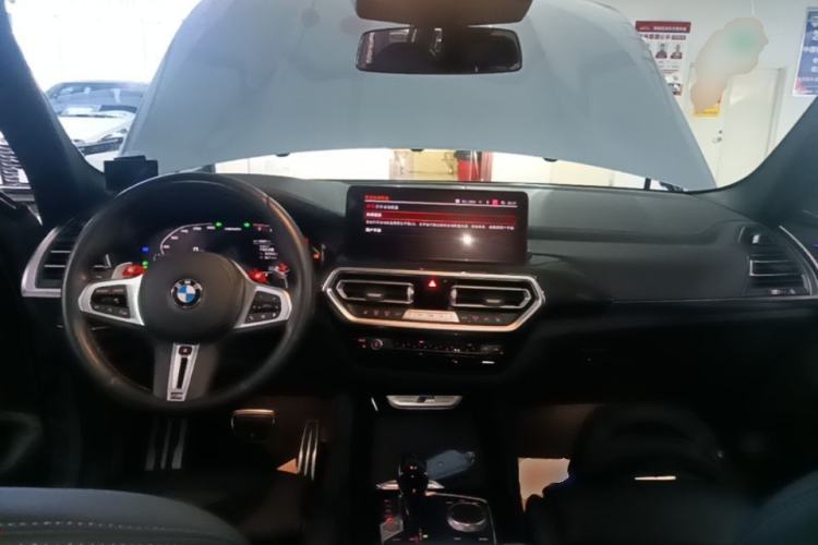 Used BMW X3 2022 M40i Center Console