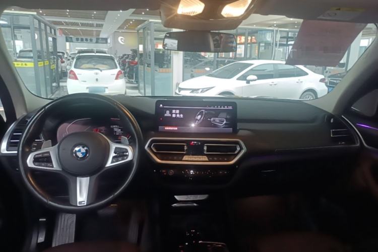 Used BMW X3 2022 xDrive30i Luxury Model M Night Sky Package Center Console