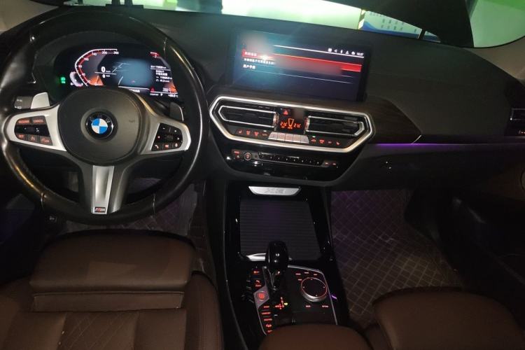 Used BMW X3 2022 xDrive30i Luxury Model M Night Sky Package Center Console