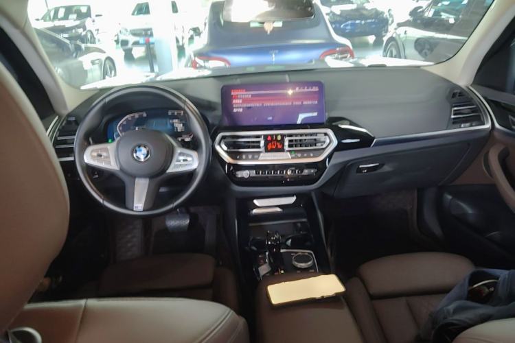 Used BMW X3 2022 Restyled xDrive25i M Sport Package Center Console