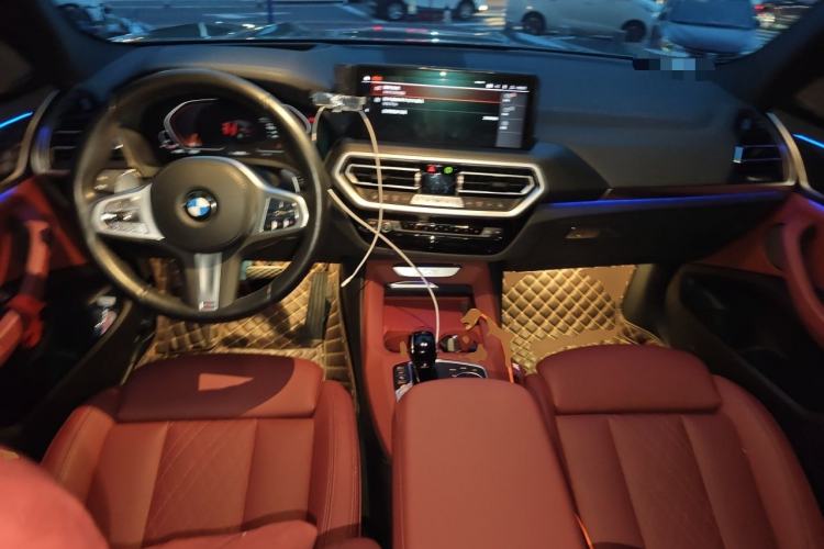 Used BMW X3 2022 Second Facelift xDrive30i Luxury Edition M Night Sky Package Center Console